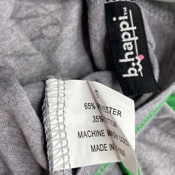 B. Happy “Being Bad Ain’t Easy” Pet T-Shirt Size Small - Picture 8 of 8